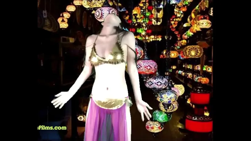 Istanbul Teen Lost - Exotic Dance for Strangers