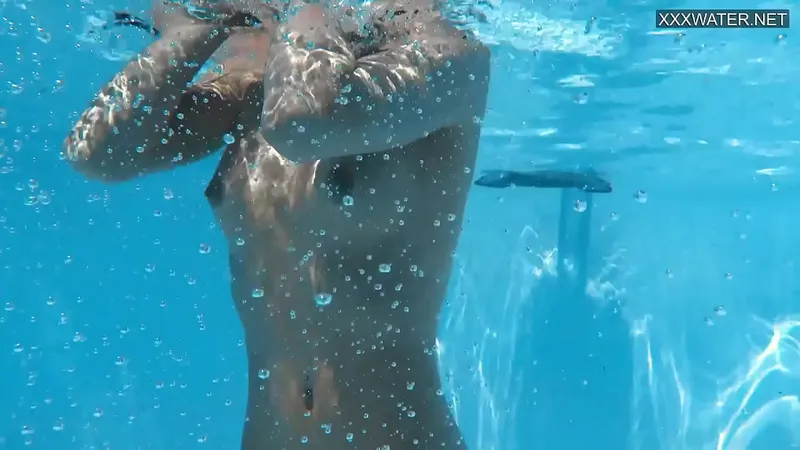 Underwater Sexy Babes - Erotic Adventure