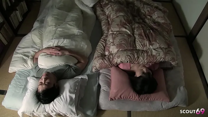 Nighttime Defloration: Japanese Stepsis & Brother