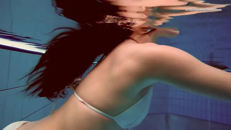Alla in Pool - Sizzling Teen Action