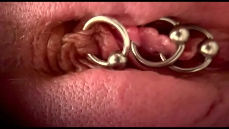 MakeUp Brush Extreme Clit Rub, Squirting Orgasms