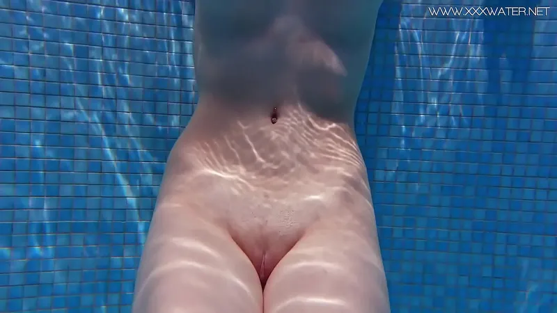 Nude Swim Big Tits Brunette - Sizzling Heat