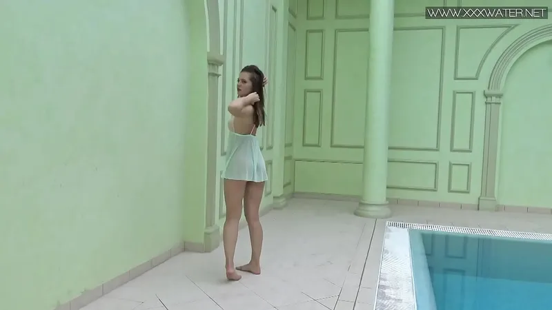 Lizi Vogue Swims in Passionate Heat