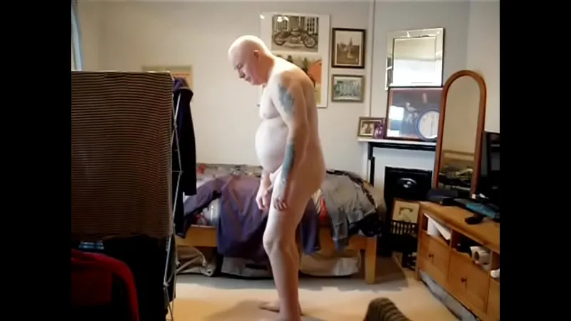 Naked Dancers Dance Naturally