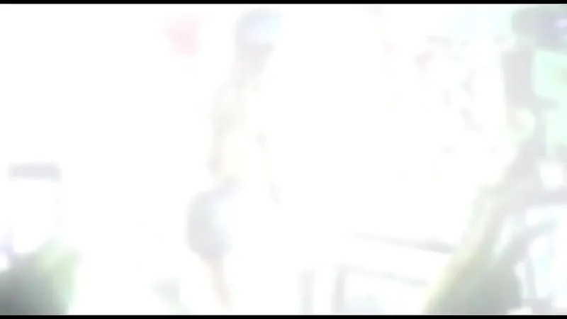 Kelly Strips & Dances