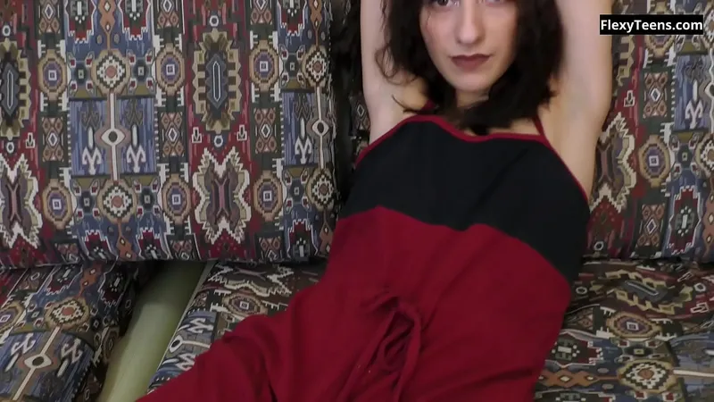 Milana Russian - Naked Bridge Flexibility Showcase