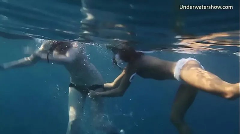 Naked Girls Underwater Sex