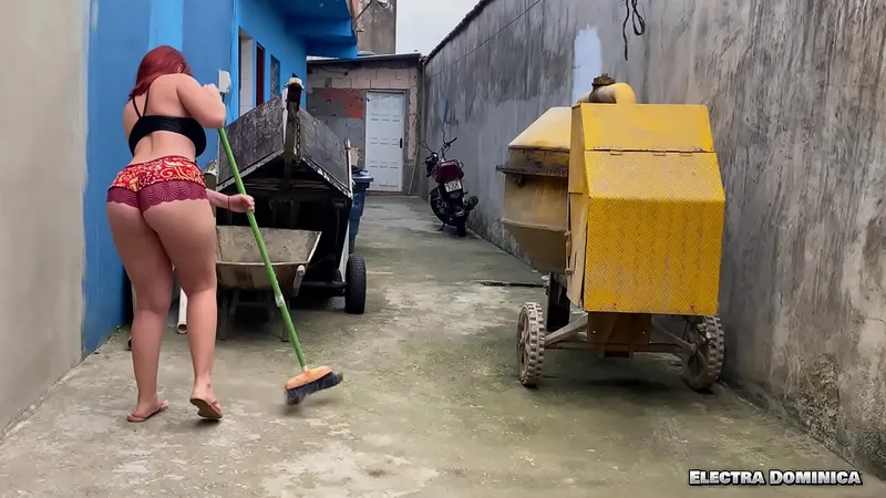 Hot Electra Dominica Maid Sex