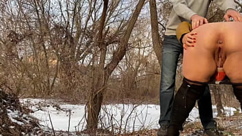 Mother In Law Peeing Outside - Wild Scene