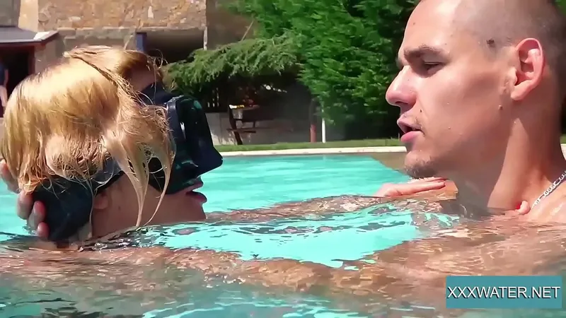 Hardcore Babe Blows Poolside