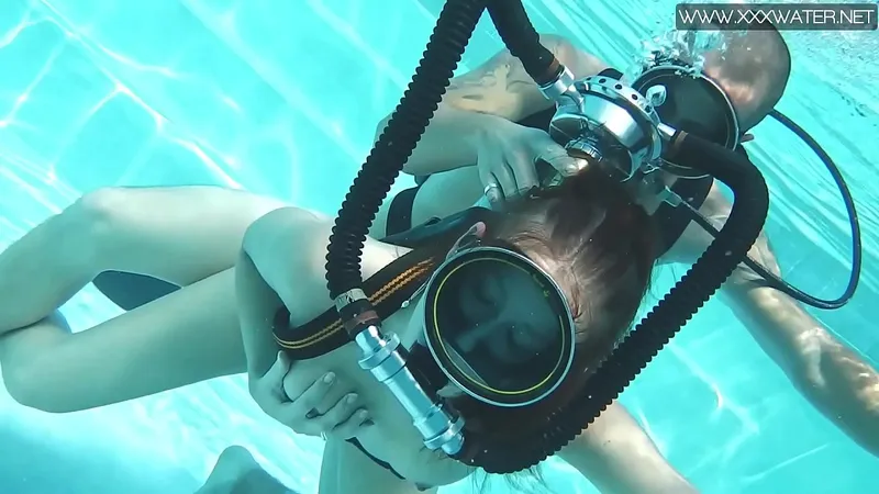 Minnie Manga's Sizzling Deepthroat Underwater