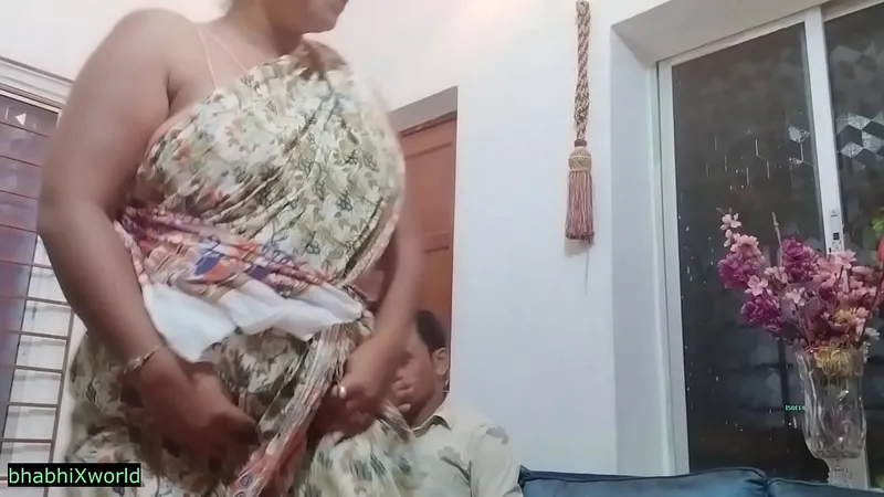 Kamwali Bhabhi & Boss - Hardcore Desi XXX Action
