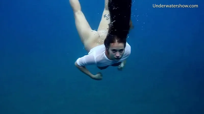 Romantic Underwater Sex Swimming