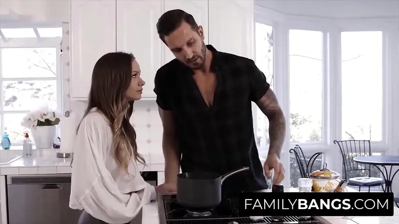 Incestuous Affair at FamilyBangs.com ⭐