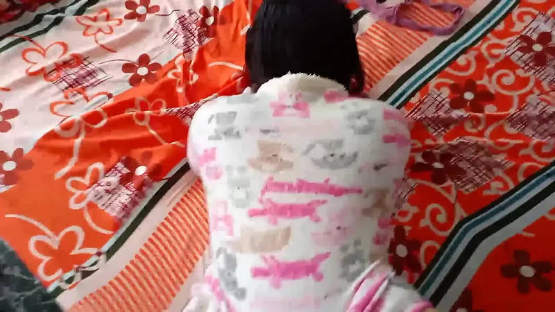 Caught-in-action: Horny Woman Exposed & Fucked