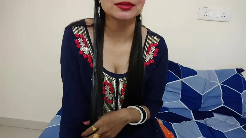Indian Desi Sex: Indu Chachi & Mukul - Hot Hindi Talk - Full HD