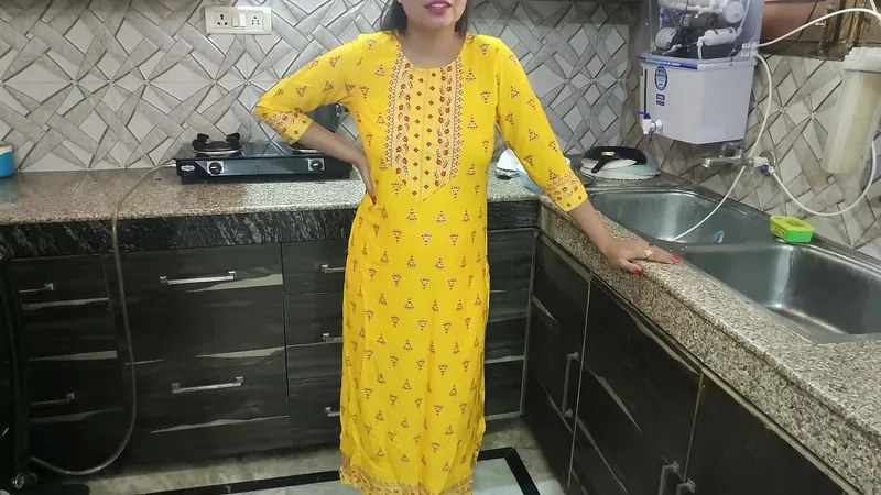 Desi Bhabhi Cooks, Hubby Creeps Up From Behind