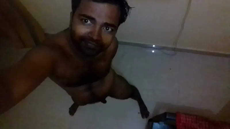 Naughty Indian Guy Strips on Xmas Day 2020