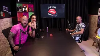 black shows his dick after saying he needed stitches, which he couldn't do because the woman was strange and had an infection - black Top Delícia (SHEER/RED)