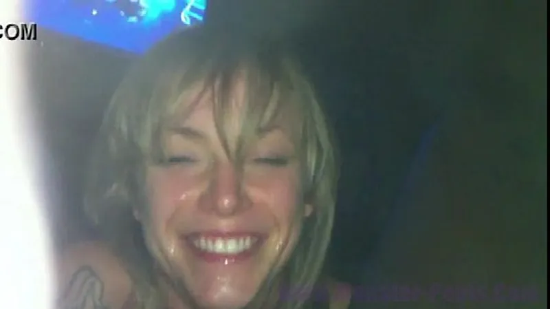 Random Cumshot Compilation - Sexy Girls Eating Cum (Episode 1)