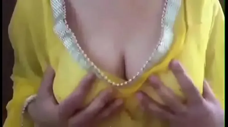 Desi Women Live Cam Show 1 - XXX Action