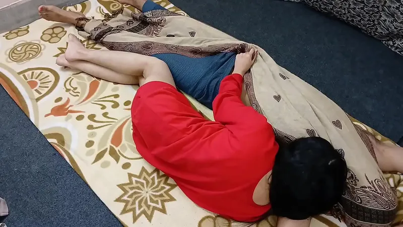 Desi Saali Chudai Kuvari