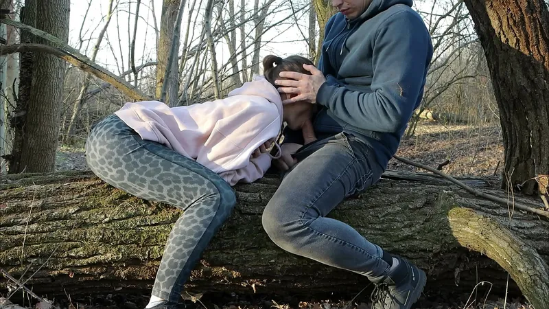 Beauty's Park Blowjob - Raw Action