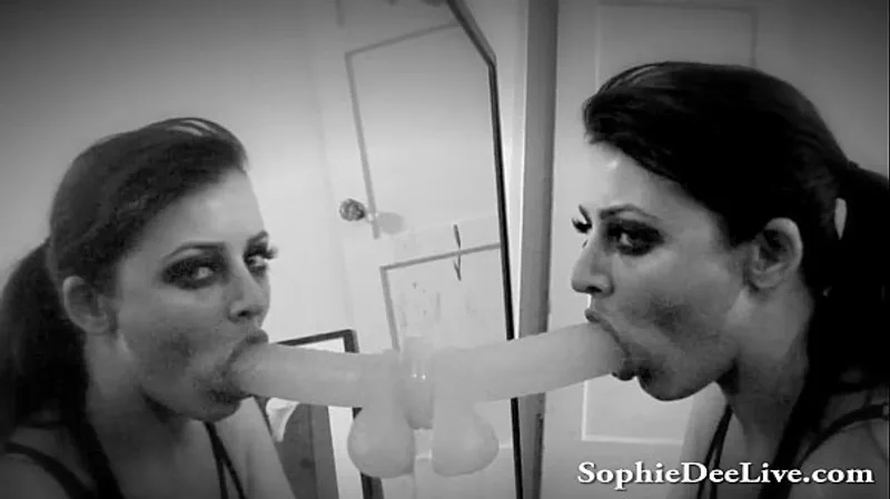 Sophie Dee: Deepthroating Dildo - SophieDeeLive.com