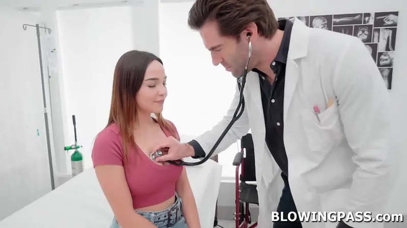 Rissa May's Clinic Blowjob: Doctor Gets Horny & Faces fucks