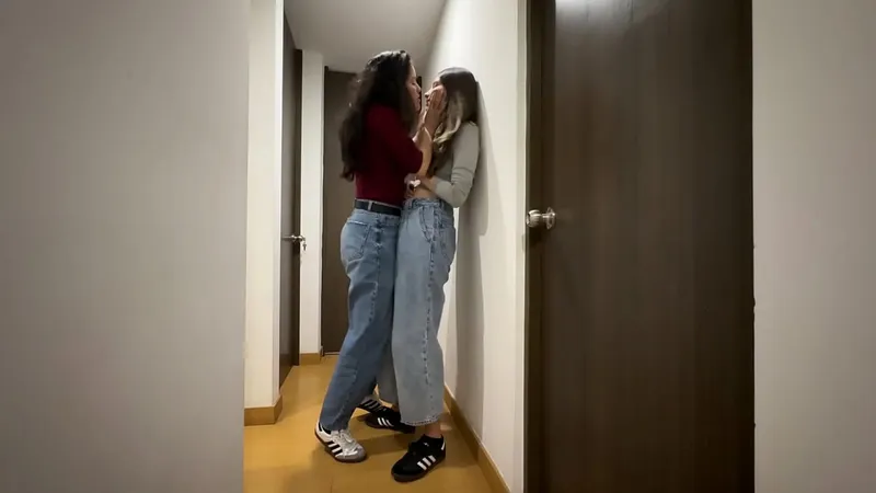 Lesbian Fetish Sex: Dirty & Intense
