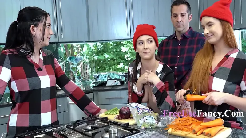 Thanksgiving Threesome Family Fun