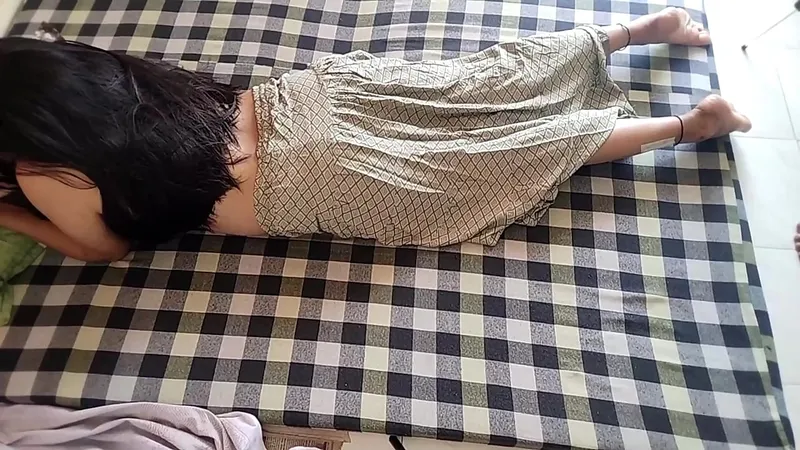 Kammo Bhabhi First Raw Fuck w/ Hubby - Dirty Talk & Intense Action