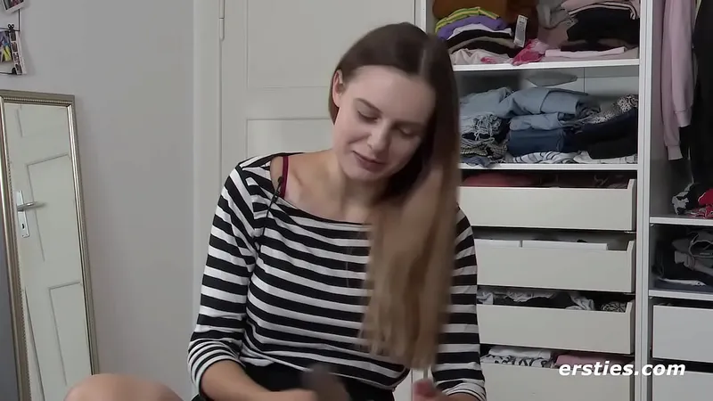 Lauren rides dildo - German Studies