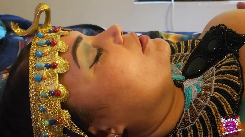 Cleopatra Blows Me Hardside