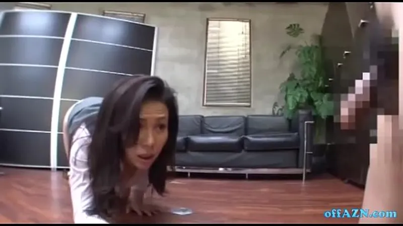 Blowjob in Office: Lady Oral For Guy's Mouth Cumshot