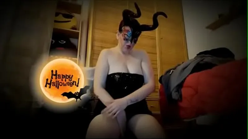 Worship Big Ass, Smell Farts - Hot & Dirty
