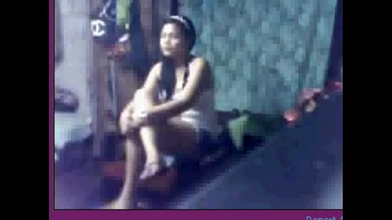 Philippines Step-Mom & Daughters Dorm - Passionate Scenes