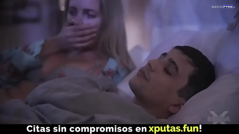 Big Tits MILF Fucks Now (Español)