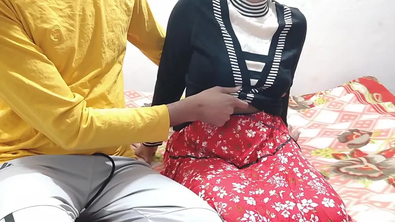 Indian GF Takes Big Dick in Multiple Positions - Desi Milf Fucked Hard