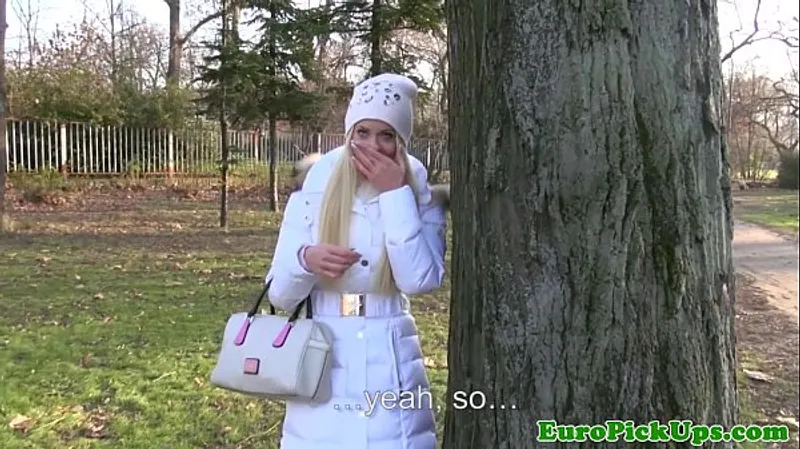 Blonde's Winter Hookup - Flashing Heat