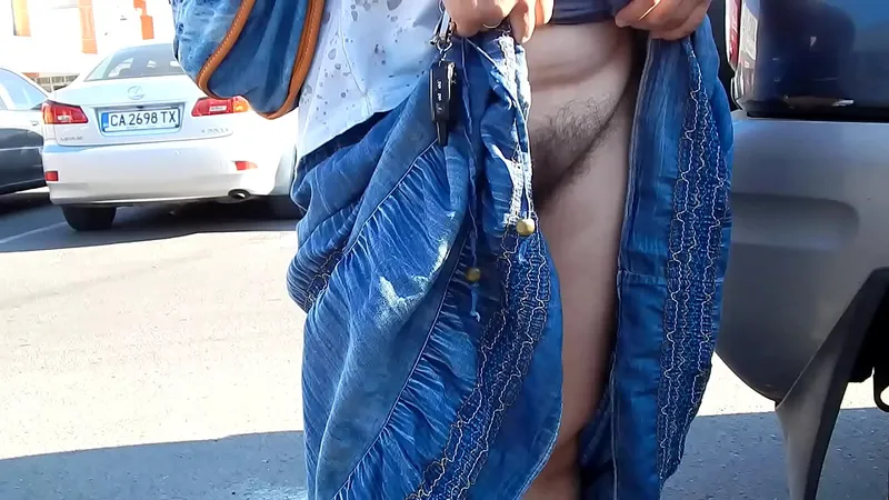 Chubby Mature Hair Porn - Baring All