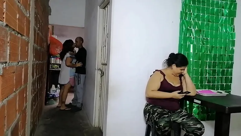 Stepdad's Wife Stealthily Fucked by Me, Girlfriend Unaware