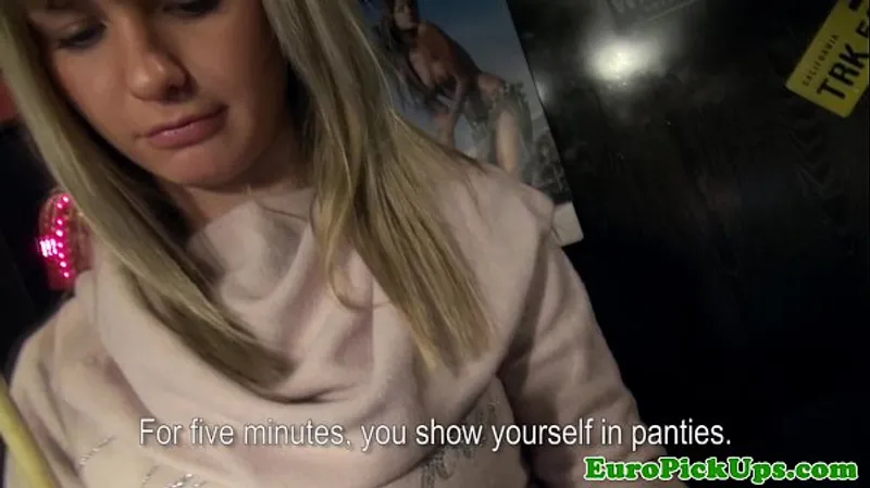 Teen Bar Flashing Tits - Sexy Pulled Scene