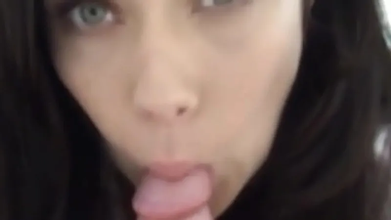 Felicia's Hardcore Audition - Facialized