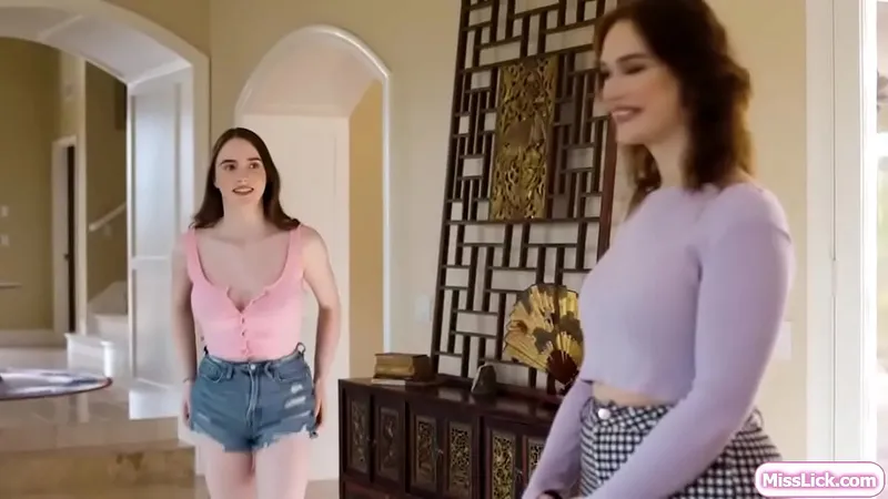 Siri Dahl & Hazel Moore: Stepmom Tutors Teen in Lesbian Fun - Facesitting, Licking