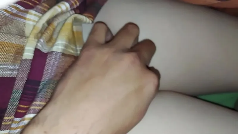 Teen Stepniece Secretly Fucked by Stepuncle - Silent Sessions Caught on Cam!