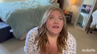 BBW maid masturbates in bed