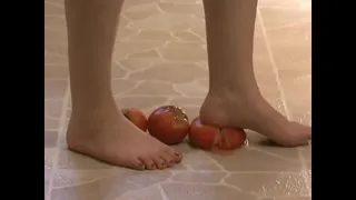 Foot Fetish - Sexy feet crushing tomatoes