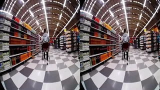 Pussy flashing in the supermarket VR