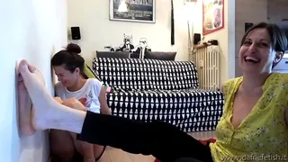 Big foot girl get her foot crushed